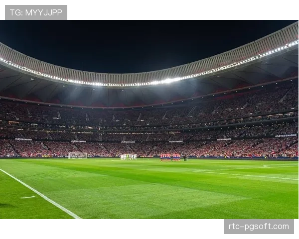 伯纳乌球场新顶棚通过最终测试,将于本月末欧冠比赛全面启用 伯纳乌球场新顶棚通过最终测试,将于本月末欧冠比赛全面启用